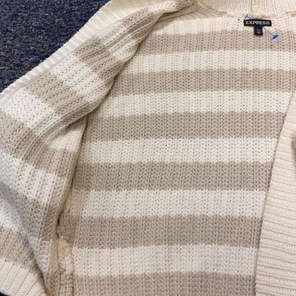 Express White Gray Shrug Sweater Top sz. XS - Picture 3 of 5